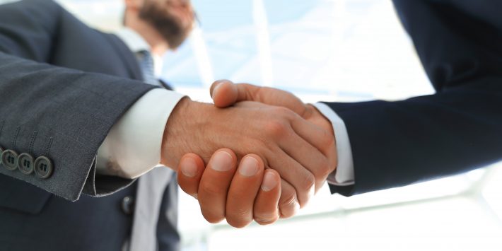 A terceirização de vendas ou da geração de leads realmente vale a pena